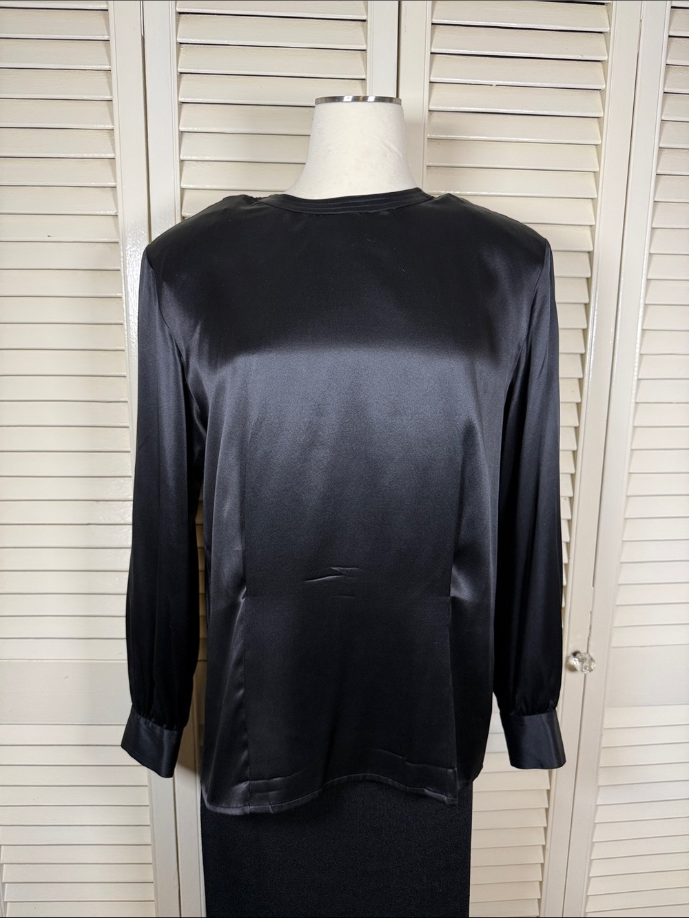 Vintage Liz Claiborne 100% Silk Full Button Back Blouse Black Size 14